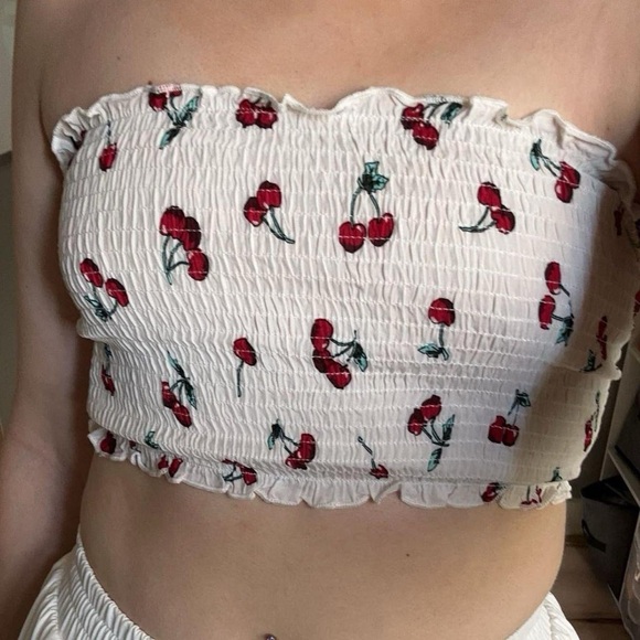Cherry tube top - Picture 1 of 3